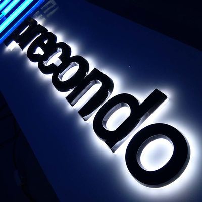 تابلوهای حروف با نور پس زمینه اکریلیک شفاف جلو مغازه 40 سانتی متر برای شرکت ها