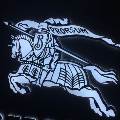 حروف الفبای ال‌ای‌دی اکریلیک سفارشی در فضای باز و مد روز HIGHSPAN