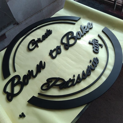 علامت نامه سه بعدی اکریلیک بدون روشنایی نشان تجاری لوگوی پایه دیواری