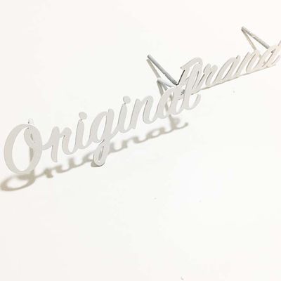 برش مسطح رنگ سفید فلزی علامت حروف براش SS304 کانال حروف علامت