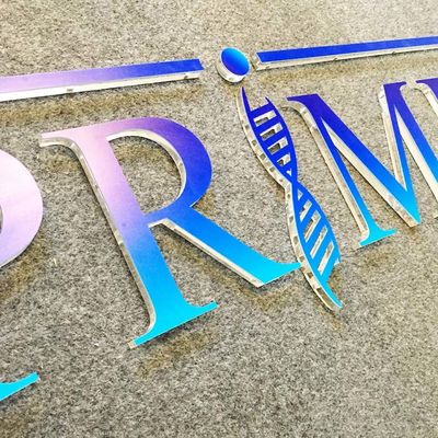 تابلوی نامه اکریلیک جامد پذیرش داخلی به ضخامت 3mm-20mm برای فروشگاه