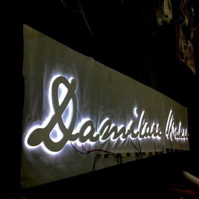 تابلوی جلوی مغازه ضد آب Ip67 3D Letter Signboard Brushed Metal Ss304