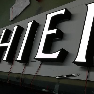 ضد آب سه بعدی علامت حروف Alphabet Metal Illuminated 60HZ