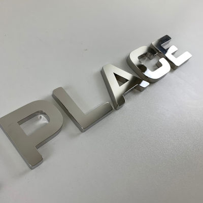 تابلوی سه بعدی آینه نقره ای ویترین فروشگاه سفارشی شده با نور پس زمینه چراغ جلو