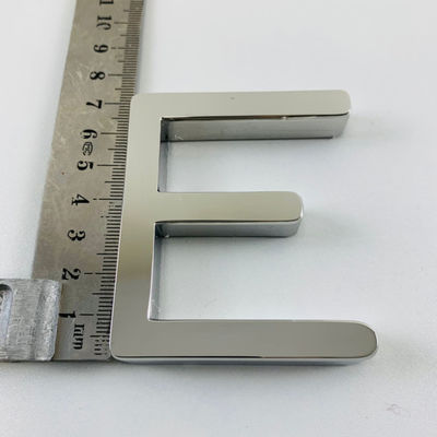 تابلوی سه بعدی آینه نقره ای ویترین فروشگاه سفارشی شده با نور پس زمینه چراغ جلو