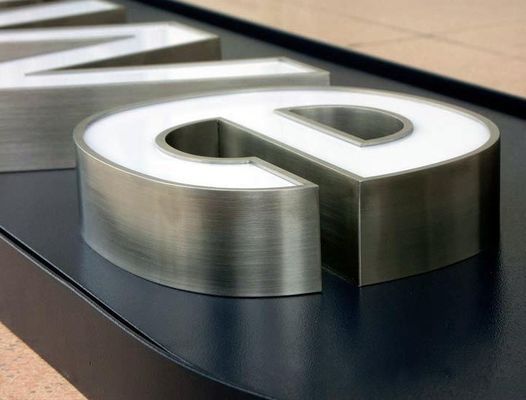 تابلوی 3 بعدی ال ای دی لایت باکس کانال فلزی ساخته شده